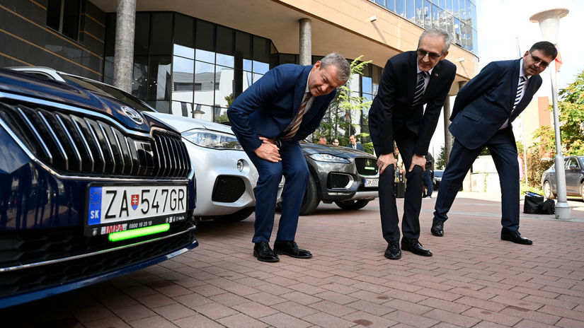 Dostane sa predne brzdove svetlo do legislativy