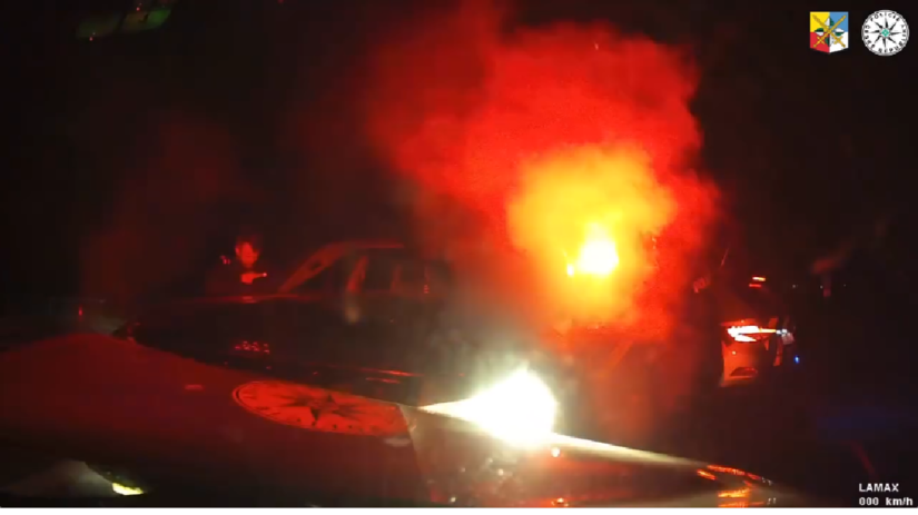 VIDEO Nepochopitelne spravanie mladeho vodica za volantom