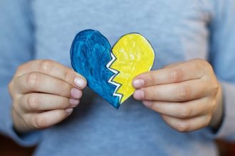 Radikalizacia a vylucenie Urady varuju pred porusovanim prav ukrajinskych deti na Slovensku stat vraj nerobi nic