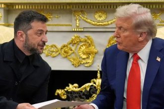 Symboly vojny a mieru Dary Zelenskeho a Trumpa