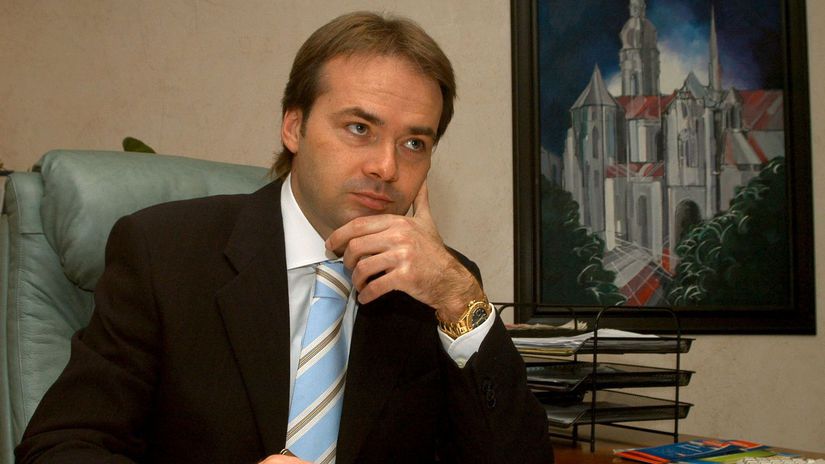 Devatdesiate roky su spat Julilus Rezes sa vracia na scenu