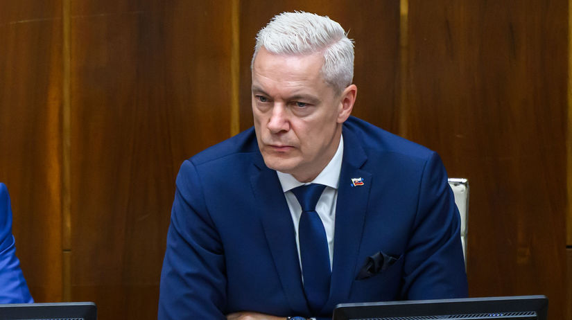 Z koalicie nepodporil konsolidaciu len Ferencak Puci tvrdi ze stratil doveru klubu Hlasu