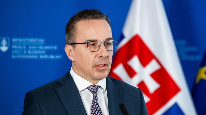 Prichadza koniec kseftom s podnikmi