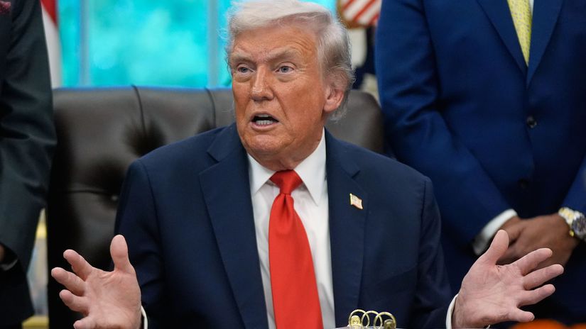 Summit v Budapesti sa nekona Zatlacila Europa po prvy raz na Trumpa