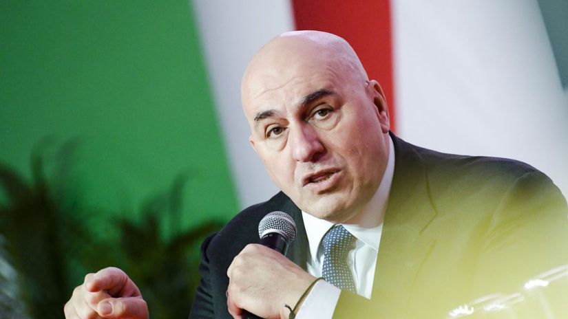 Necinnost Zapadu je sialenstvo varuje Taliansky minister