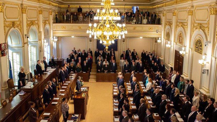 Okamura alebo Bartosek Cesi volia sefa snemovne