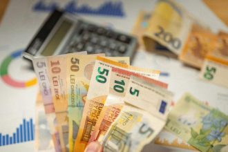 Ozobracovanie ludi alebo socialny masaker