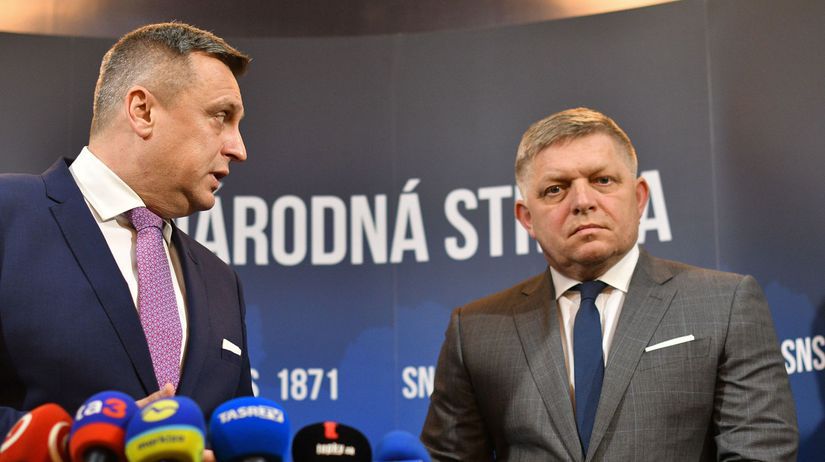 SNS vyzyva premiera aby ukoncil spolupracu s Lajcakom