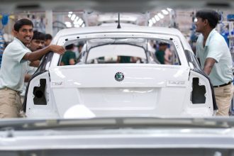 Eurpske automobilky sa teia India zni cl na aut z 110 na 40 A to je len zaciatok