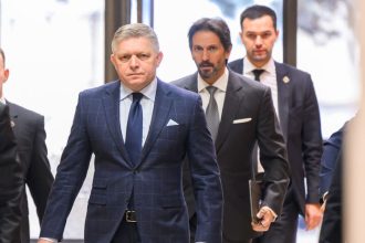 Fico spochybnil klicoveho svedka v niekolkych trestnych konanich Tvrdi ze kajucnici by povedali cokolvek