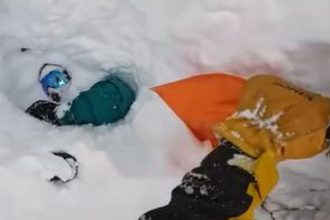 Sekundy od tragedie zachytila kamera