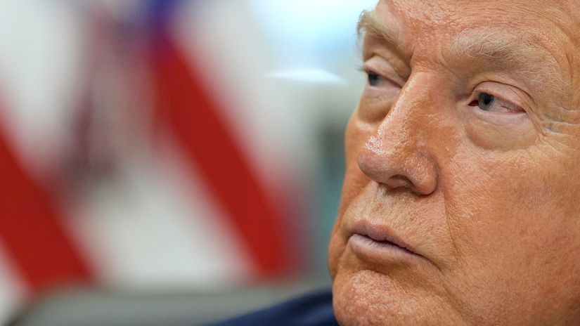 Trump dal zelenu tvrdym sankciam proti Rusku