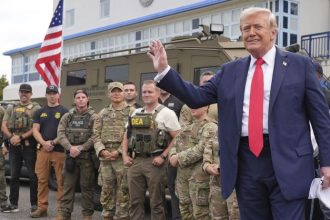 Trump oznamil stiahnutie Narodnej gardy z miest Chicago Los Angeles a Portland