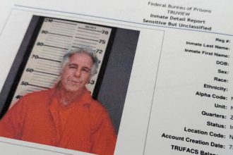 Epsteina vysetrovali pre podozrive prevody spojene s drogami a prostituciou uz od roku 2010 Ani prokuratori o tom netusili