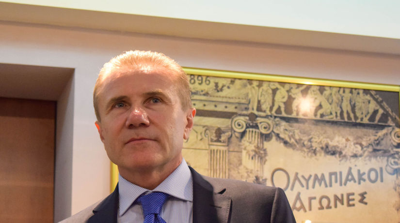 Legendarny Bubka padol do nemilosti V Kyjeve tvrdia ze si strazi jazyk Odoberie mu Zelenskyj nielen rentu ale aj vyznamenanie