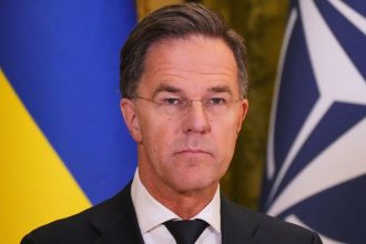 Utcok ktory zmenil ton diplomacie Mierova dohoda si vyzada narocne rozhodnutia povedal Rutte a obratil sa na Rusov