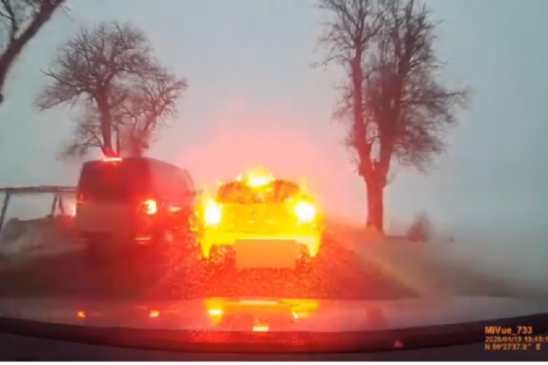VIDEO Mimoriadny zasah policie Pozrite si ako necakane prekvapili dilerov drog