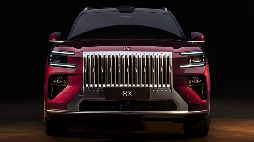 Zeekr 8X Cinske SUV ma 1 400 koni a dojazd 1 000 km Spredu zahanbi aj rolls