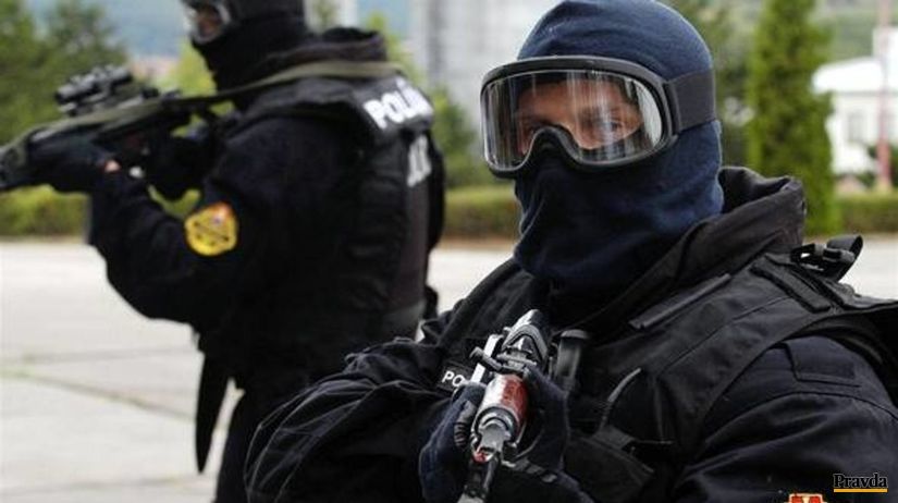 Akcia Asterix Policajt skoncil vo vazeni obvinili ho z predaja steroidov