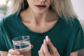 Co ak bakterie hraju podla inych pravidiel nez sme si mysleli ich superschopnosti menia nas pohlad na antibioticku rezistenciu
