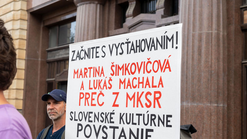 Kulturna obec organizuje protestny pchod reaguje na cistky v STVR a fonde na podporu umenia