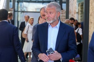 Mastny ucet za Abramovicove preslapy Chelsea dostala pokutu a rocny zakaz prestupov