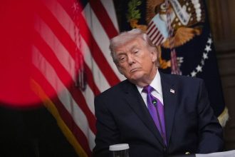 Trump varuje Nov irnsky vodca bez shlasu USA dlho nevydr O konci vojny rozhodnem spolu s Netanjahuom