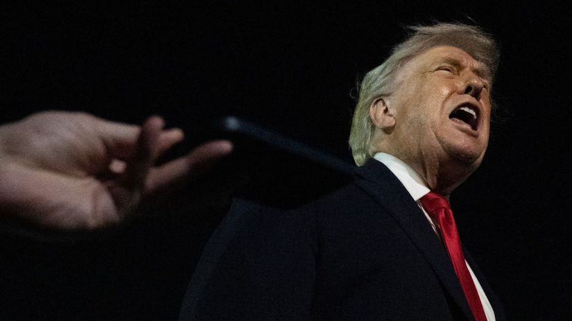 V Gaze ste postavili 50 mini ihrisk kolko ich bude v Irane Styri miliardy The Guardian nenechava na Trumpovi s Infantinom nitku suchu