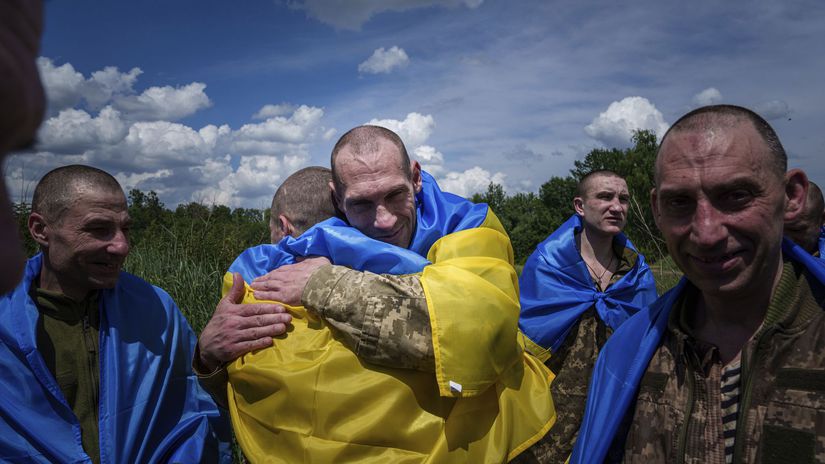 ked vojaci place pri vymene zajatcov ukrajinci ani ruski okupanti sa slzam neubranili co povedali svojim blizkym