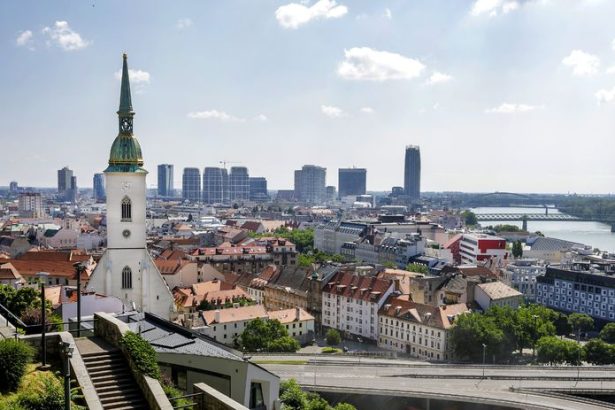 lacne mestske byty takmer miliardovy dlh viedensky model byvania zlyhava a nemoze byt nasim vzorom