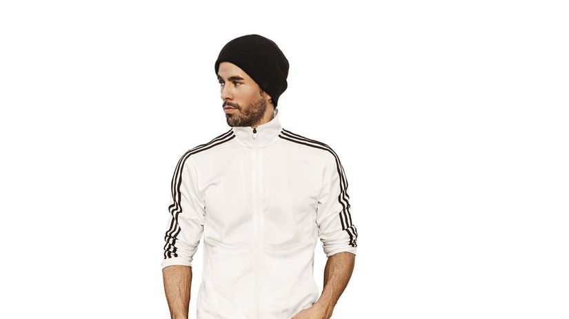 Enrique Iglesias Sexsymbol generacie MTV ma 50 rokov styri deti a stale vypredava stadiony