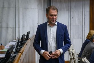 Matovic sa pustil do PS Nemozeme protestovat ked mame hlasovat Opozicia celi casovej kolizii