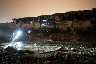 ONLINE Trump pohrozil utokmi na iranske mosty a elektrarne Este sme ani nezacali nicit odkazal