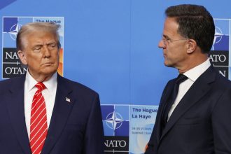 Trump zvazuje odchod z NATO Alianciu oznacil za papieroveho tigra