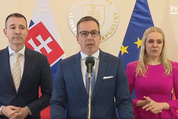 Dusna atmosfera znicuje ekonomicky rast Nech sa opozicia pozrie do zrkadla