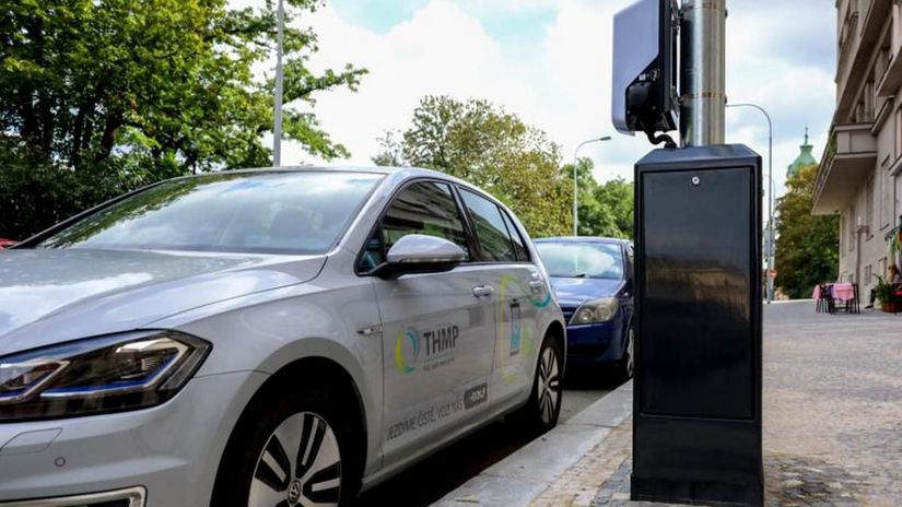 Europa investovala do elektrickych aut takmer 200 miliard napriek tomu to nestaci