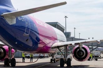 Dramaticke komplikacie na bratislavskom letisku Lietadlo Wizz Air sa muselo vratit z drahy