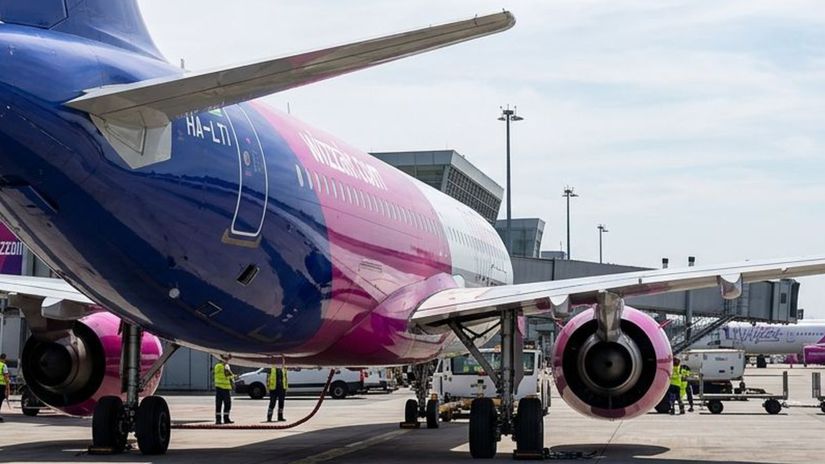 Dramaticke komplikacie na bratislavskom letisku Lietadlo Wizz Air sa muselo vratit z drahy