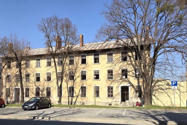 Koniec strasidla na Masarykovej Chatraduce uciliste v Kosiciach pojde k zemi