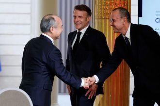 Macron ziskal rekordne miliardy na umelu inteligenciu Francuzsko sa stalo magnetom vdaka jadrovej energii
