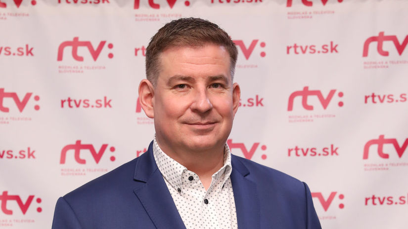 Mafia mu poslala desivy odkaz a zasiahla aj jeho sukromie Znamy slovensky moderator priznal preco sa obaval o svojich blizkych