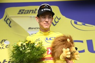 Mysleli ze dopuje no za to mohla rakovina Bojovny Viking ju prekonal a teraz vedie Tour de France Cyklistika Sportweb