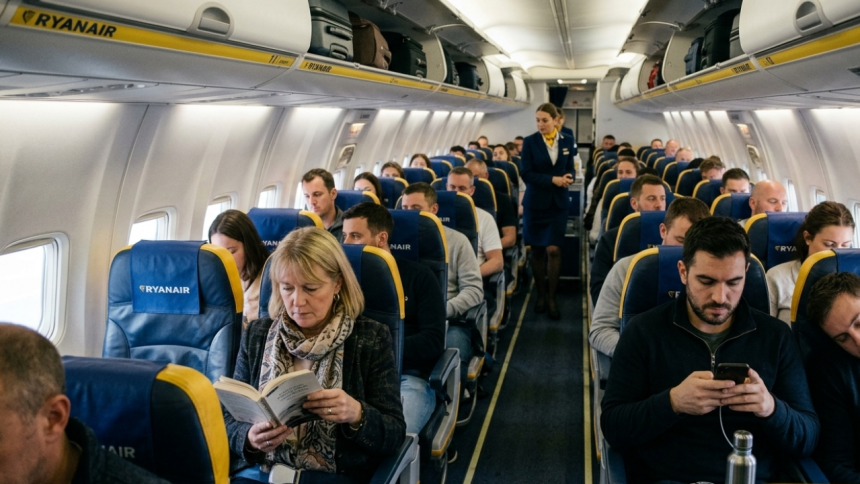 Ryanair to opat spravil Pobavil aj vzbudil vasne Na tychto 5 typov pasazierov vytasil cervene karty Zahranicie Cestovanie