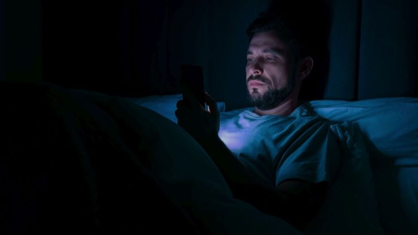 Ste kazdy den online niekolko hodin telefonne telo odhaluje co s nami robia smartfony tieto signaly neignorujte