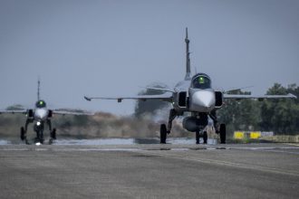 Stihacky vo vzduchu protivzdusna obrana v pohotovosti na polskie uzemie dopadol objekt ktory vybuchol mohlo ist o raketu svet spravy