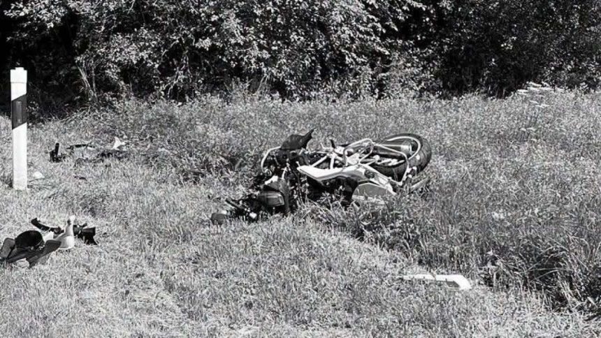Tragedia na Liptove Policajt na sluzobnej motorke neprezil zrazku s autom Domac e Spravy