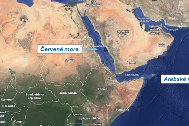 v cervenom mori bola nakladna lod vystavena palbe ozbrojencov husiovia somalski pirati svet spravy