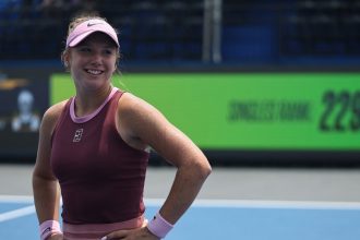 Cez vikend zaziarila dalsia ruska kometa aj ona je vsak na uteku v Moskve maju obavy ze raz sa pobere aj ta najsikovnesia Tenis Sportweb