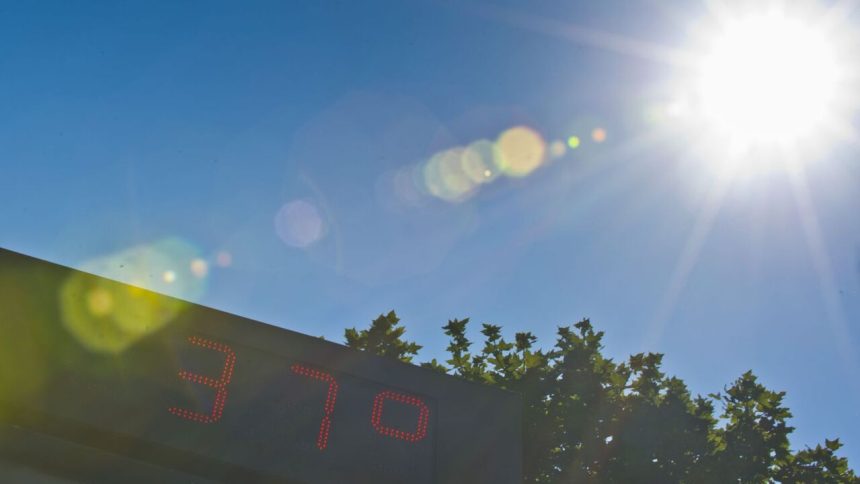 Dve vlny horucav za jedno leto Meteorologicka avizuje zmenu v pocas a odhaluje ci sa horucavy este vratia