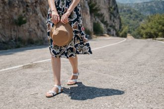 Leto v sandalach alebo naboso Vsetkeho vela skodi radi ortoped Jedna idealna obuv neexistuje